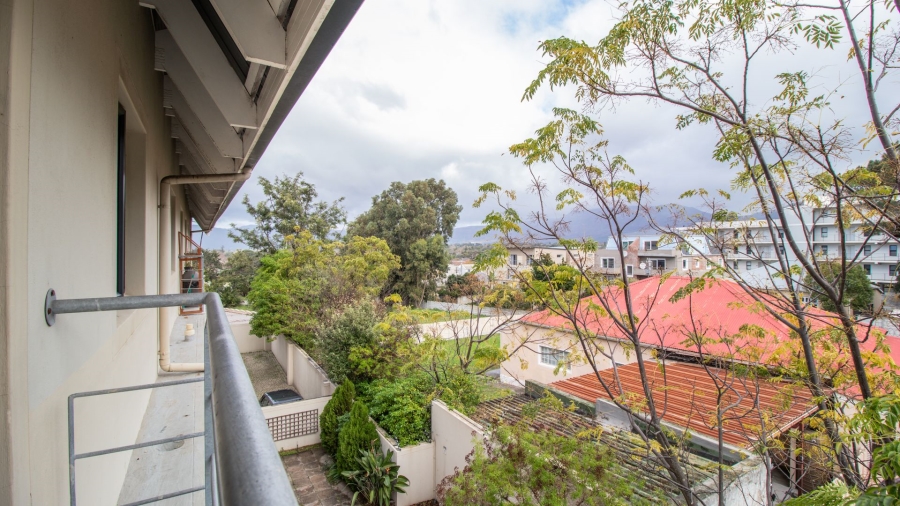 2 Bedroom Property for Sale in Wynberg Upper Western Cape